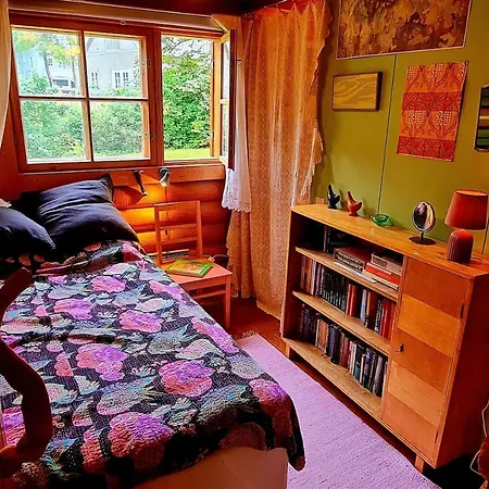 فيلة Cozy - Close To Center